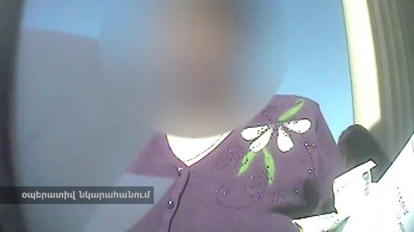 Ոստիկանները Գյումրու համայնքապետարանի աշխատակցին պահանջած փողը վերցնելու պահին բռնել են